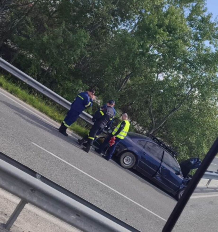 Σοβαρό τροχαίο στο Πετρόπορο – Τρείς τραυματίες στο Γενικό νοσοκομείο Τρικάλων μεταξύ τους και ένα παιδί