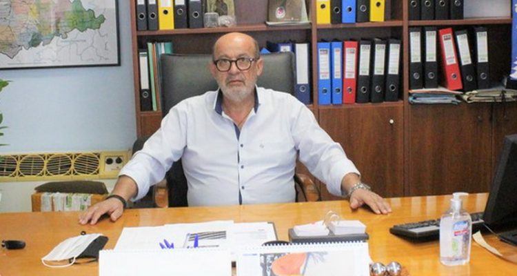 ΑΠΑΝΤΗΣΗ ΔΗΜΟΤΙΚΗΣ ΑΡΧΗΣ ΔΗΜΟΥ ΦΑΡΚΑΔΟΝΑΣ ΣΕ ΔΗΜΟΣΙΕΥΜΑ ΜΙΧΑΗΛ ΜΠΑΓΙΩΤΗ ΓΙΑ ΤΟ ΠΑΖΑΡΑΚΙ